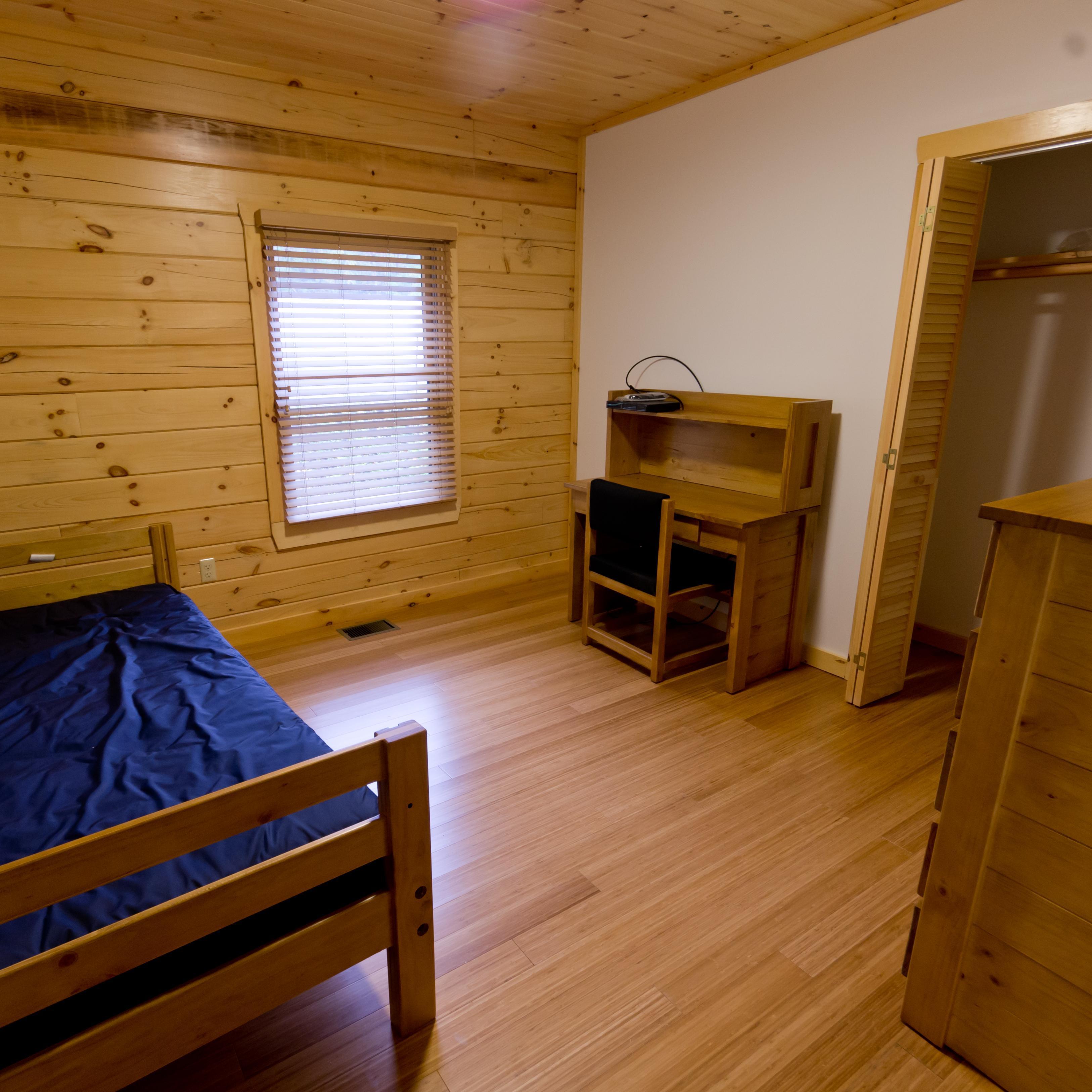 Picture of Calder Cabin Bedroom