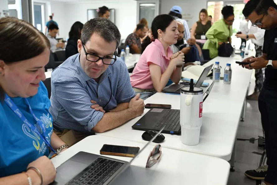Participants in SOMOS conference in Puerto Rico on AI for the Greater Good in partnership with Google and