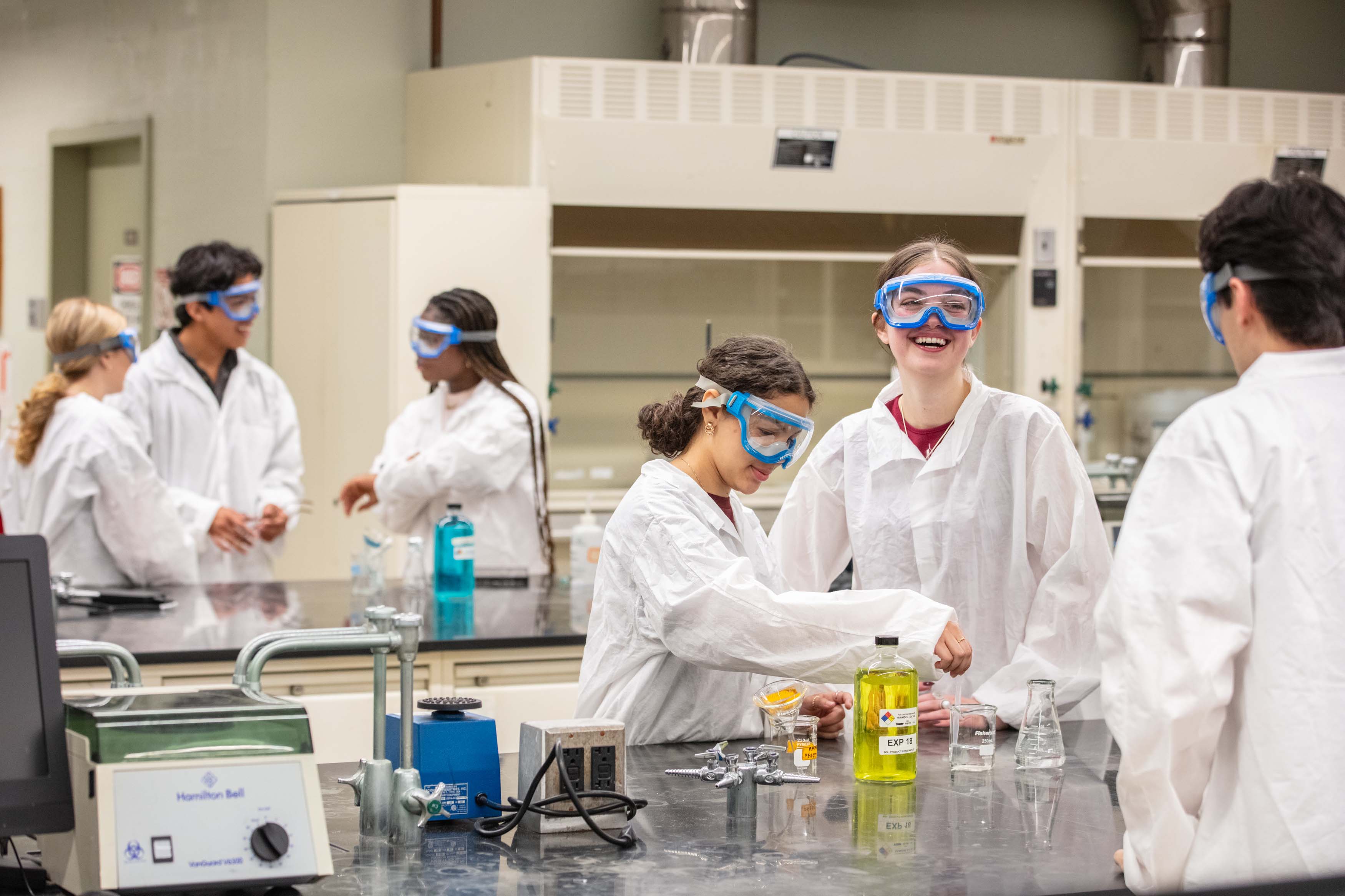students woking in science lab