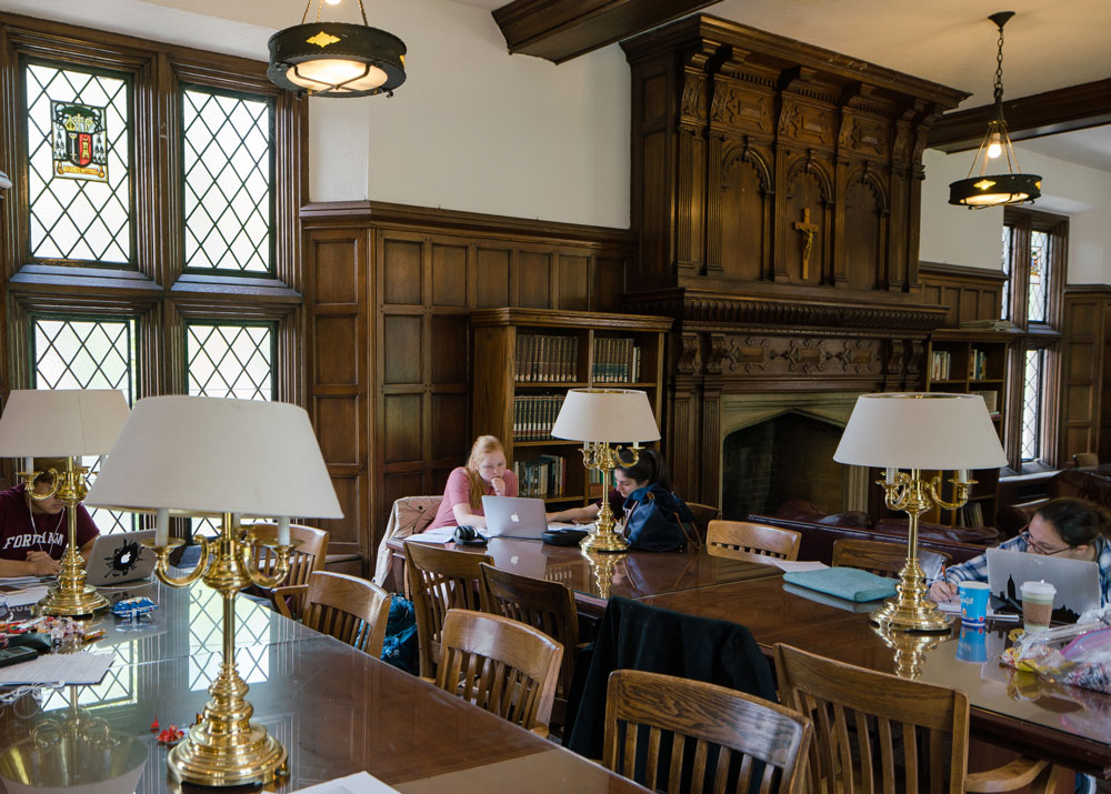 Bishops Lounge in Queens Court Residential College