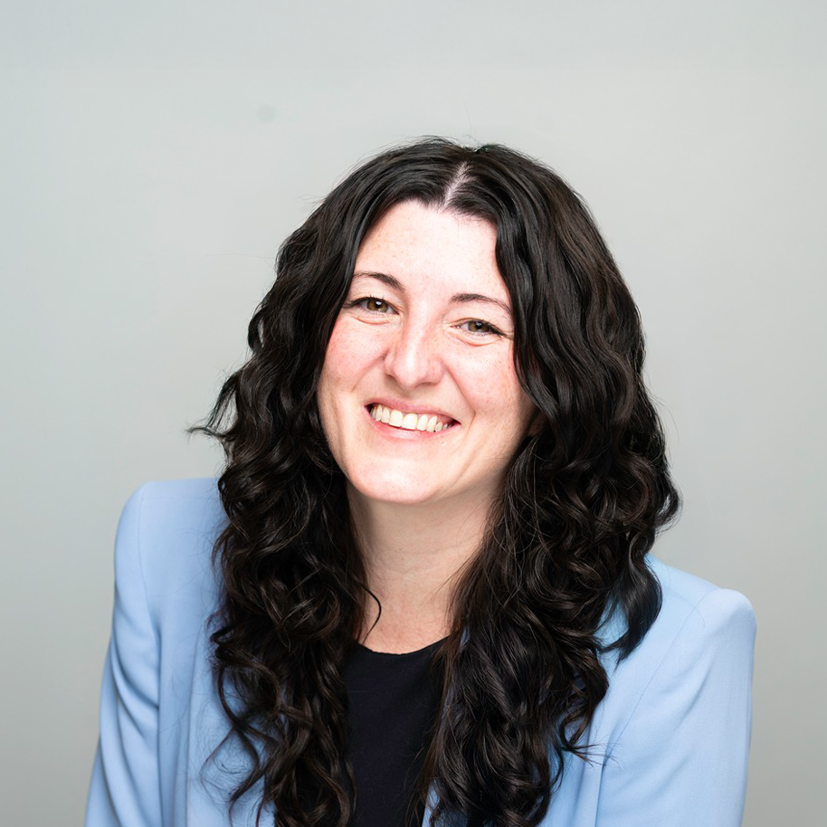 Sara Sapienza's professional headshot