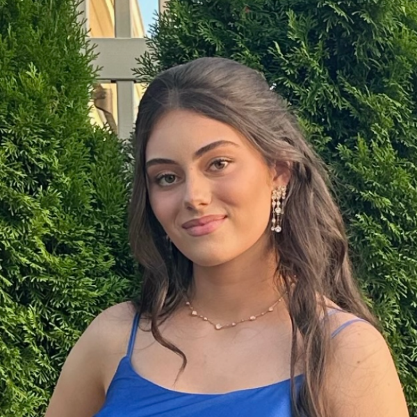Melisa under a tree