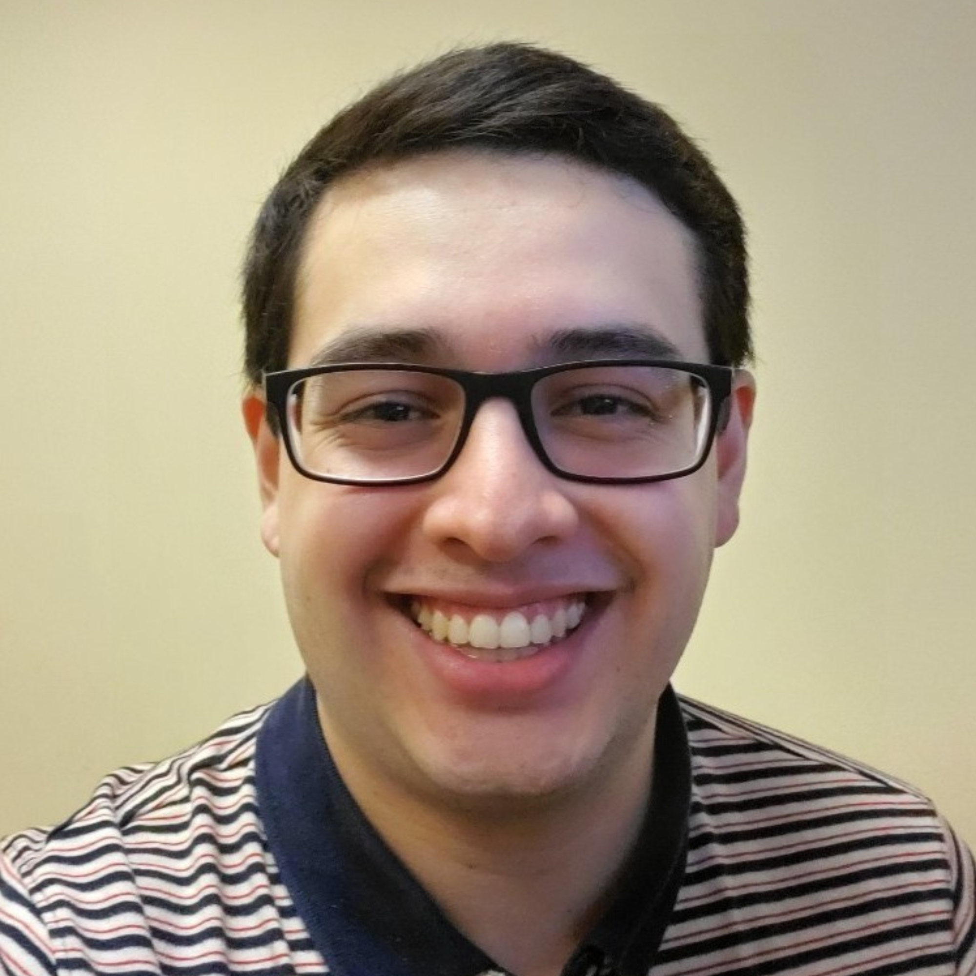 Headshot of Kevin Moncayo