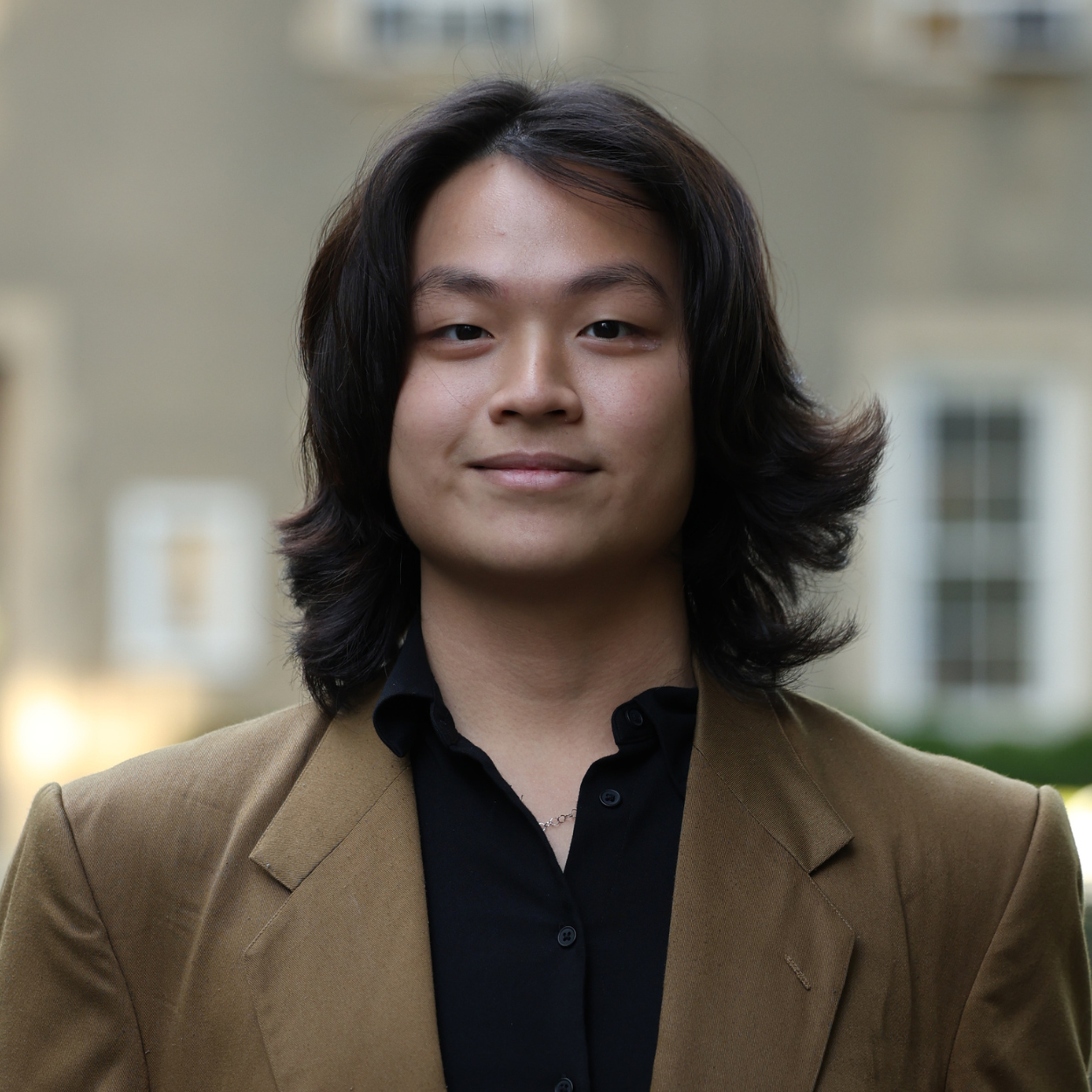 Headshot of Khoi (Coffee) Dinh