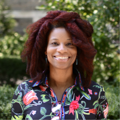 Shellae Versey headshot