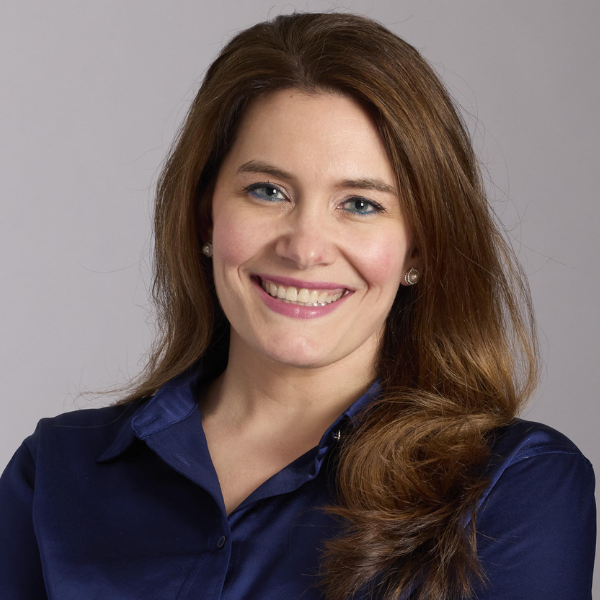 Headshot of Fordham alumni Sarah Bel Jameson