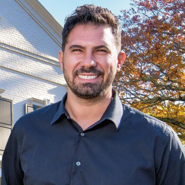 Headshot of Fordham Alumni Valerio Sagliocco