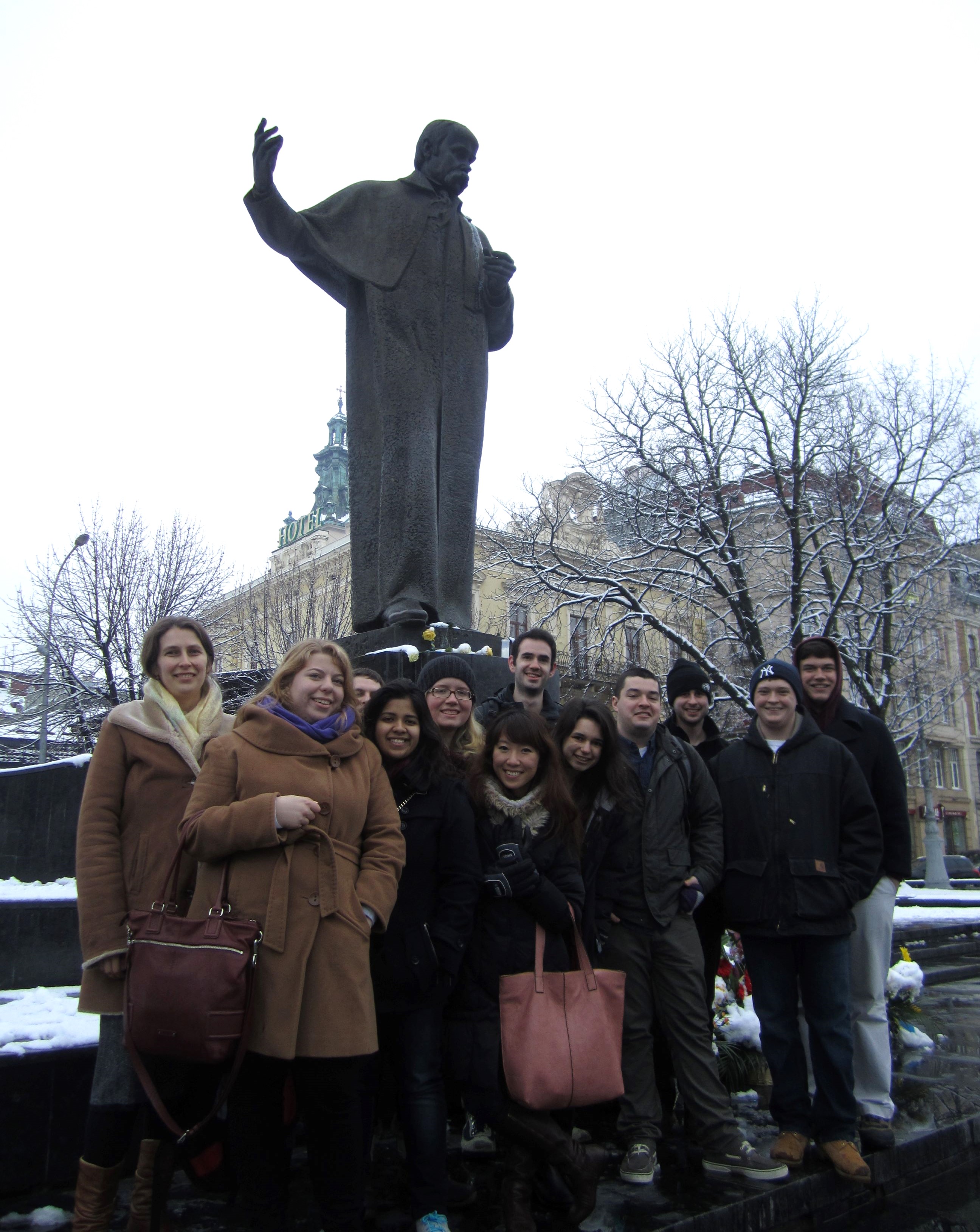 Olena Nikolayenko with students in Ukraine in 2013