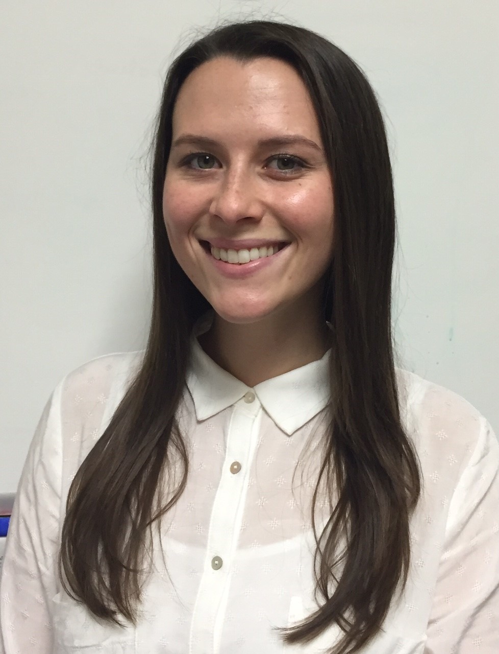 maggie hall headshot