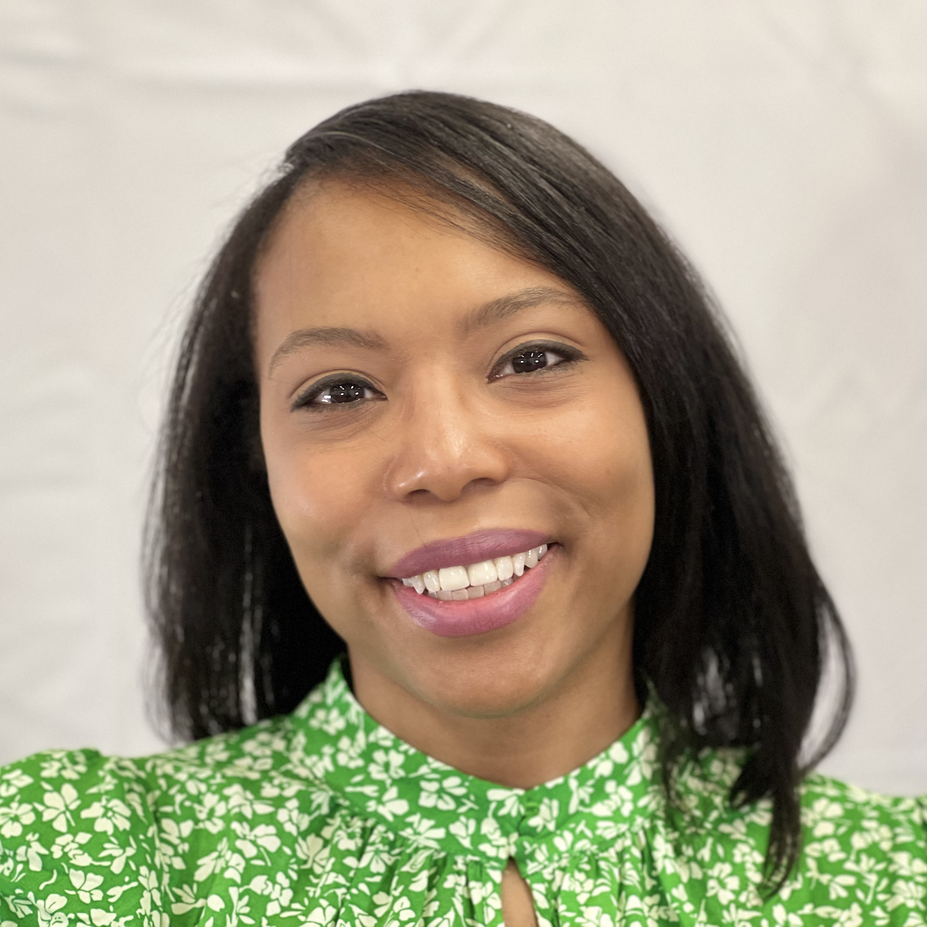 malika spruiell headshot