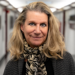 Randi Delirod Headshot