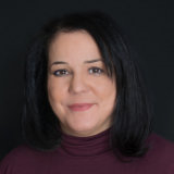 carolyn mckenna headshot