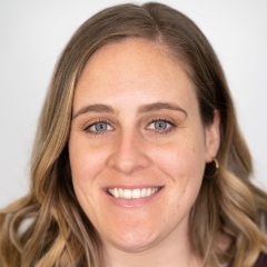 emily kastl headshot