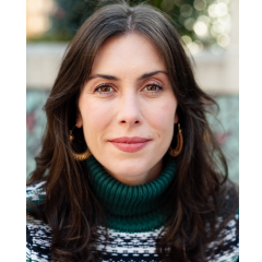 Jenn Lilly headshot
