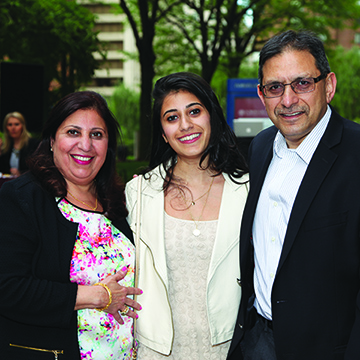 LC Family Weekend Student with Parents - MD