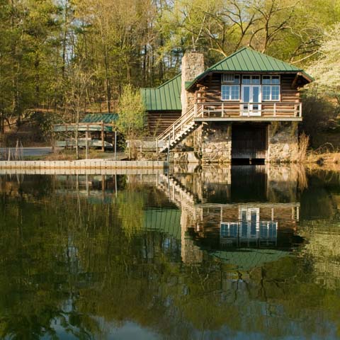 Lakeside lodge at Calder - LG