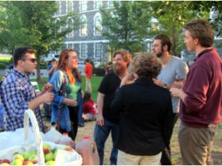 A group of students and faculty enjoying the Honors fall barbecue.